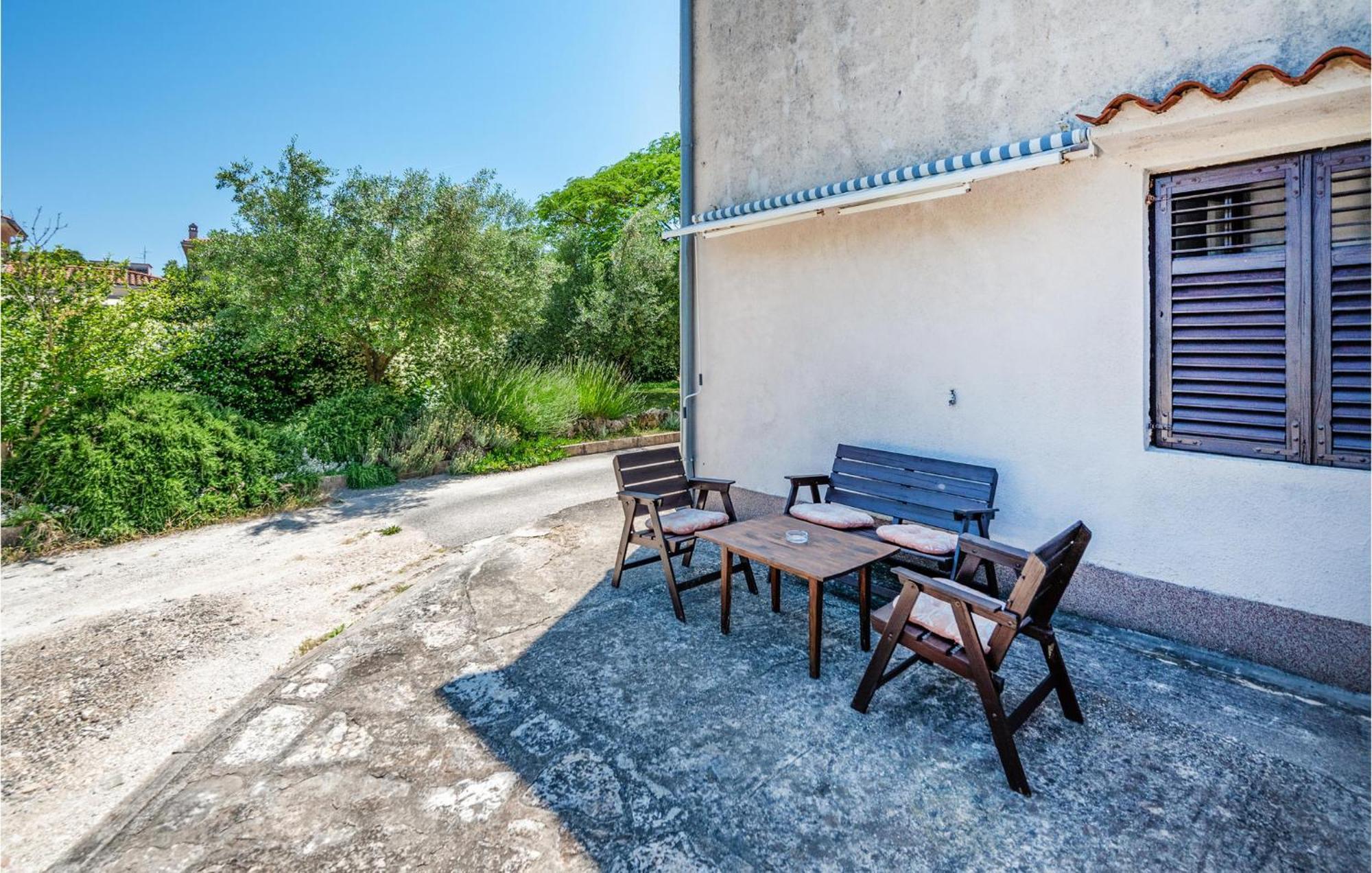 Cozy Apartment In Fazana With Kitchen Exterior photo